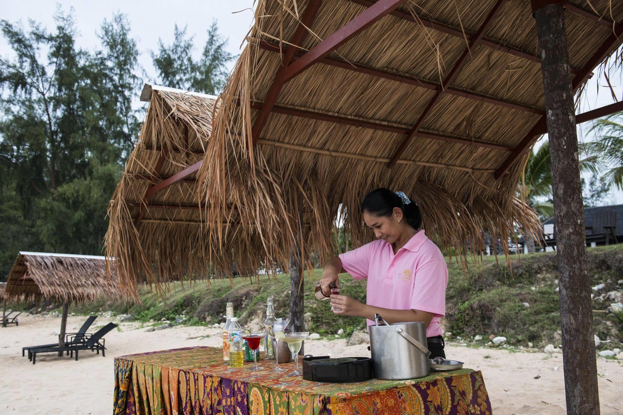 Sari Pacifica Resort & Spa, Sibu Island, Johor Pulau Sibu Eksteriør billede