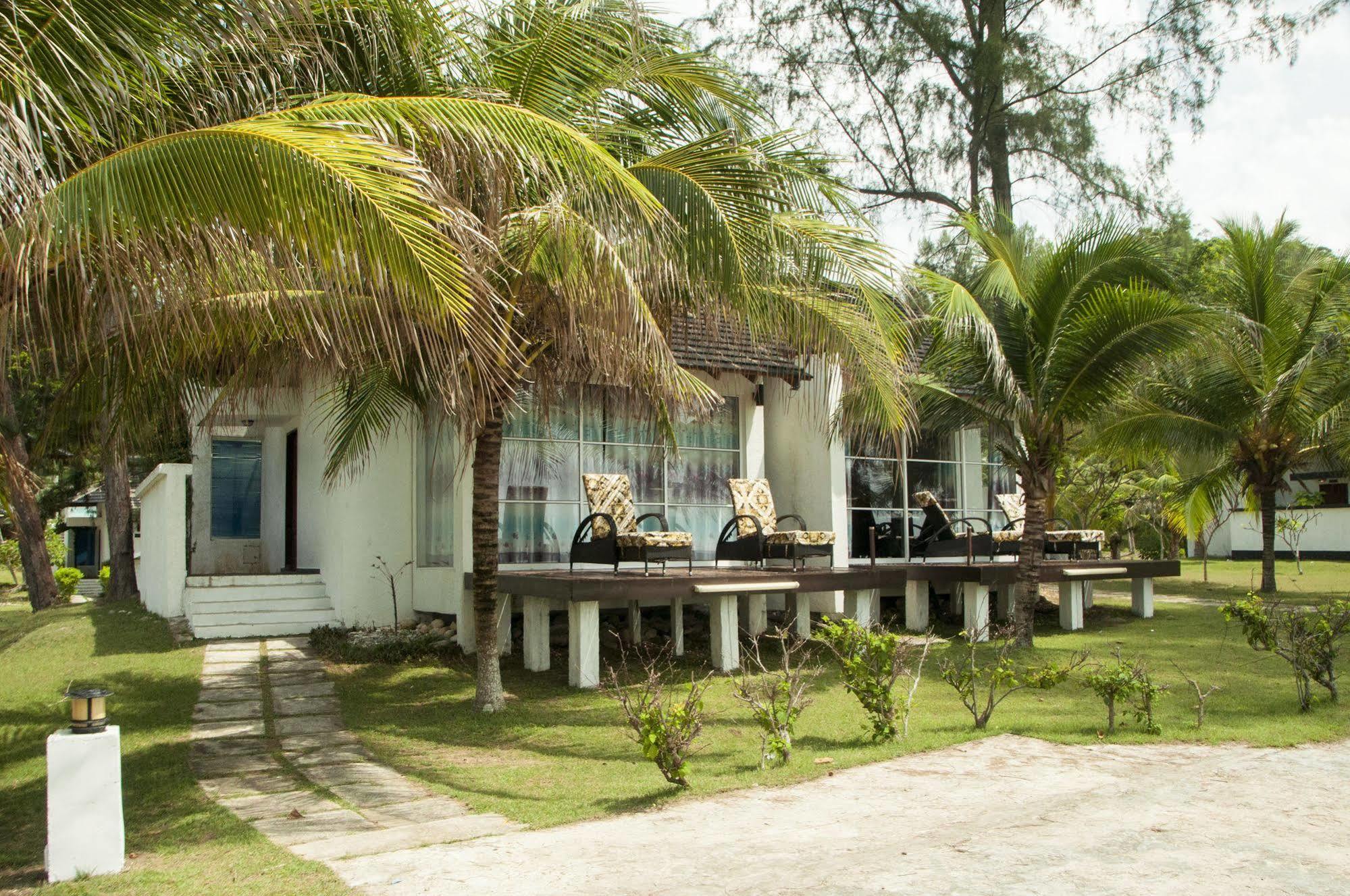 Sari Pacifica Resort & Spa, Sibu Island, Johor Pulau Sibu Eksteriør billede